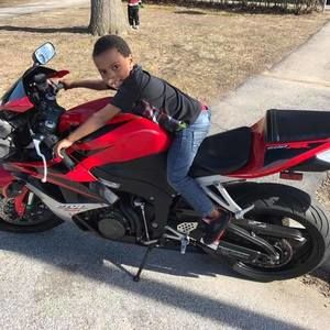 Meet your Posher, Omar